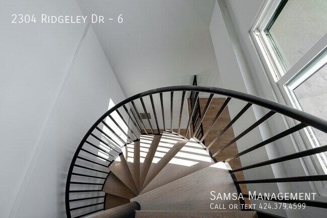 Building Photo - 2304 Ridgeley Dr