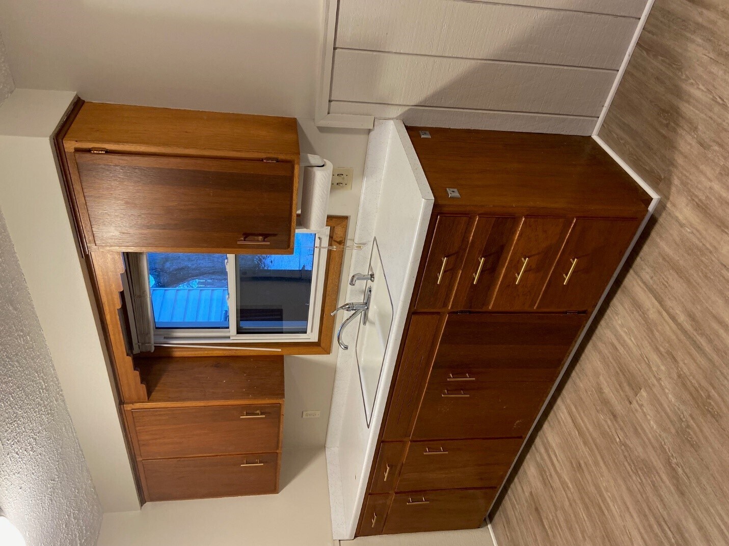 Kitchen - 821 1st Ave NW