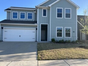 Building Photo - 13144 Sanctuary Dr