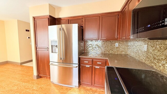 Building Photo - Beautiful 3BD/2.5BA, Multi-Level Townhome in the Shadowhawk Community in Danville- Available NOW!