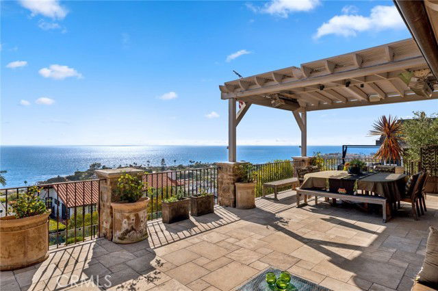 Building Photo - 325 Camden Pl