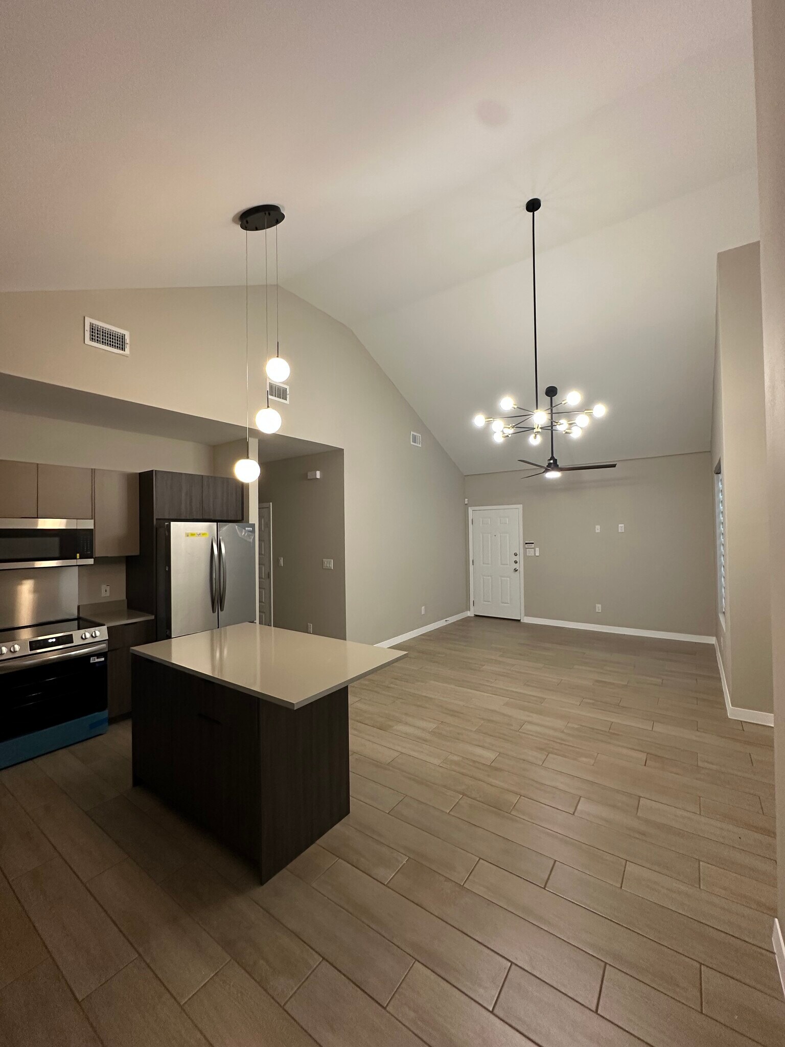 Building Photo - 3609 Arbe Dr