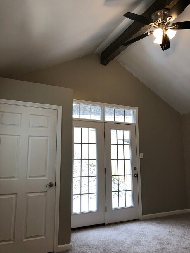 Building Photo - *******2-bed/1-bath COMPLETELY RENOVATED HOME FOR RENT in Bridgeville!*****