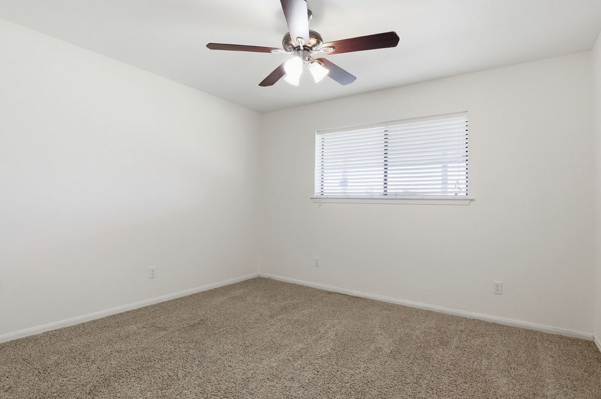 Building Photo - 128 Skyview Terrace