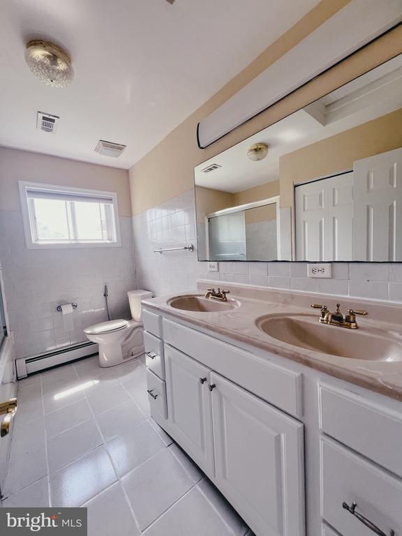 Building Photo - 4382 Buckfield Terrace