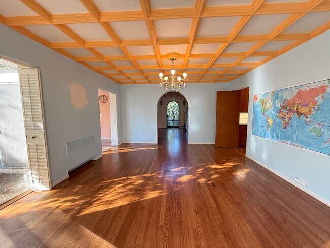 Building Photo - Luxury Upper Piedmont Estate