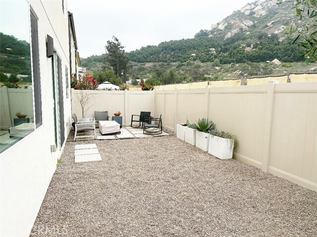 Building Photo - 229 Paddock Ln