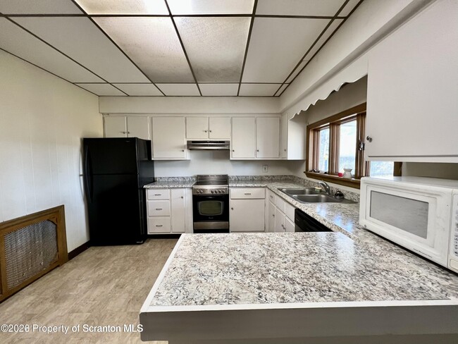 Building Photo - 608 Taylor