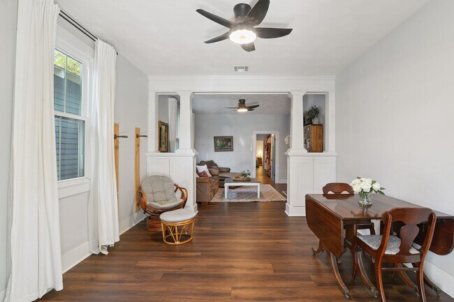 Building Photo - 4813-4813 Bienville St