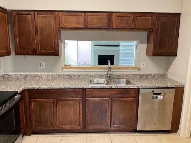 Building Photo - 12400 Brookglade Cir