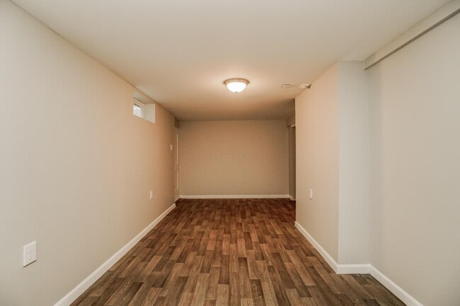 Building Photo - 2084 Belcher Dr