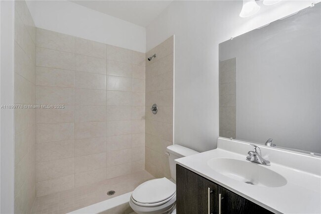 Building Photo - 15500 SW 136th St