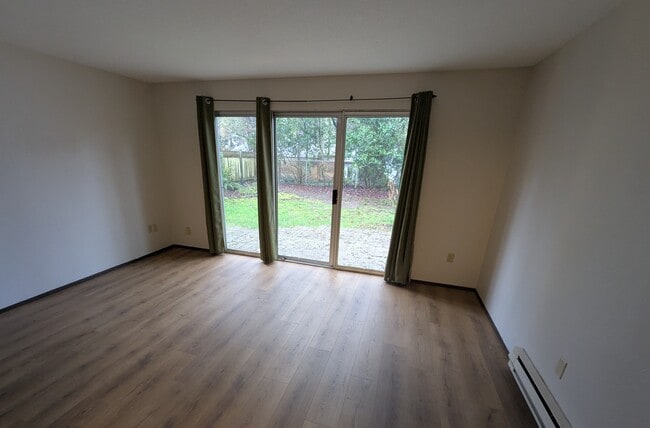 Building Photo - 1307 Eastside St NE