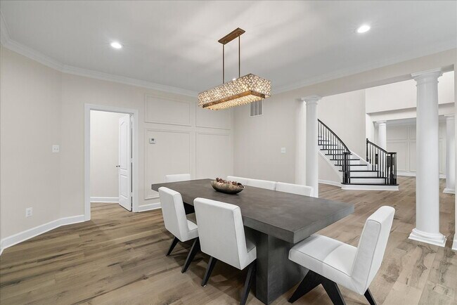 Building Photo - Your New Home Awaits