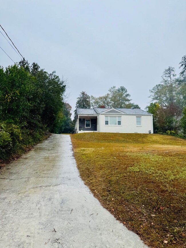 Building Photo - 2720 Hazel St