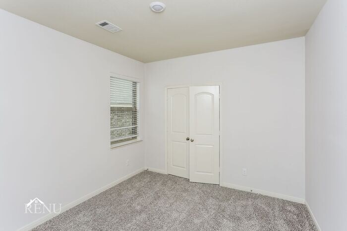 Building Photo - 341 Bearman Dr