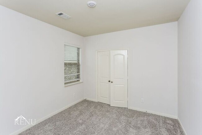 Building Photo - 309 Ridgeland Oak Dr