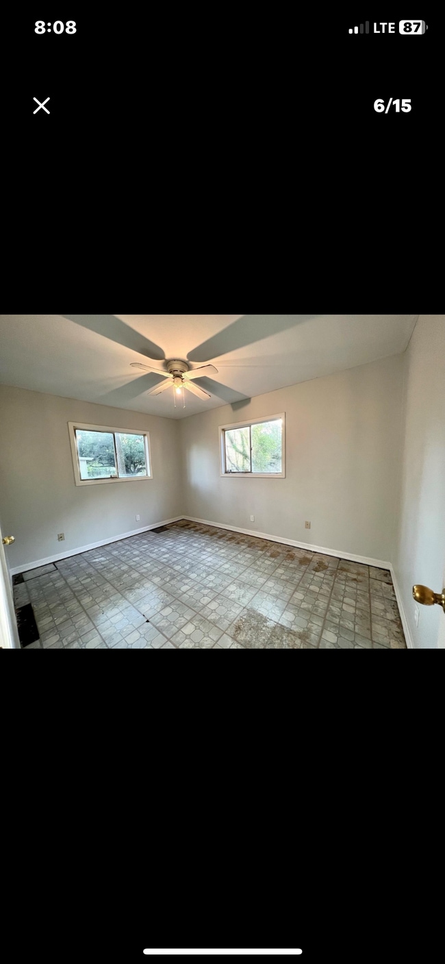 Building Photo - 1231 Olwen Dr