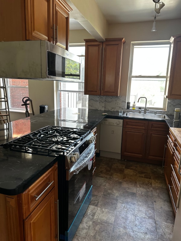 Building Photo - 1315 Park Rd NW