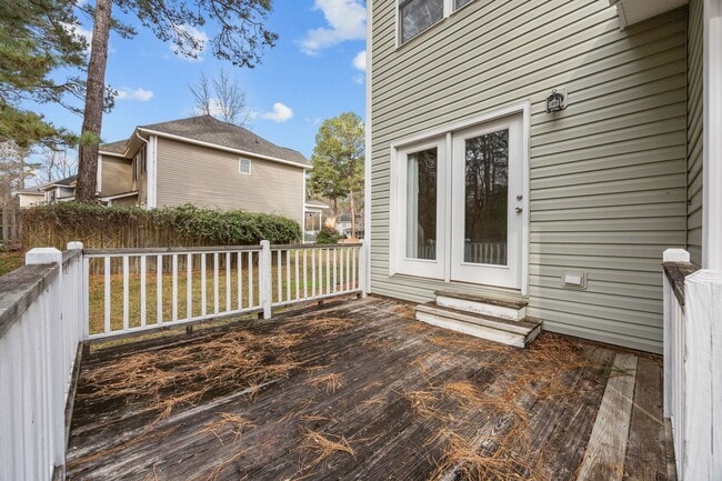 Building Photo - 3 Bedroom Duplex in Lillington