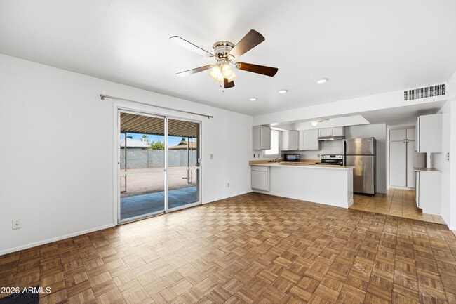 Building Photo - 1234 E Riviera Dr