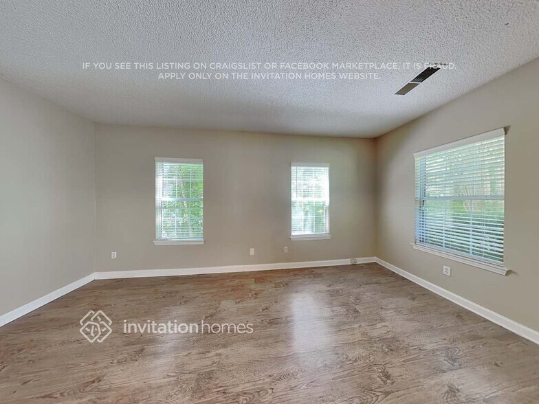 Building Photo - 438 Pecan Wood Cir