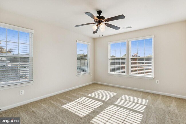 Building Photo - 15205 Orchard Farm Pl