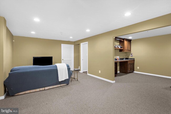 Building Photo - 4749 Thistle Hill Dr