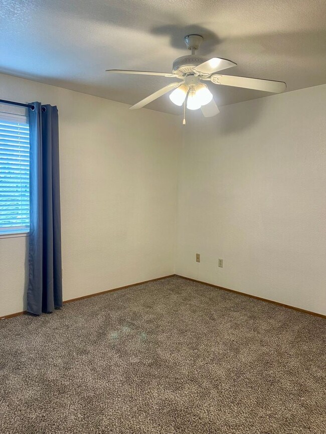 Building Photo - 5356 Vly Rdg Dr