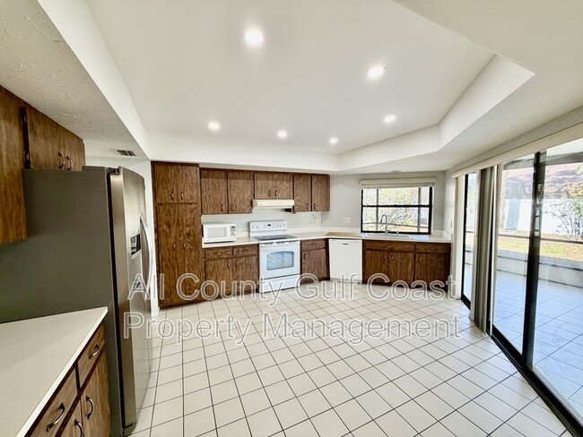 Building Photo - 1218 Waterside Ln