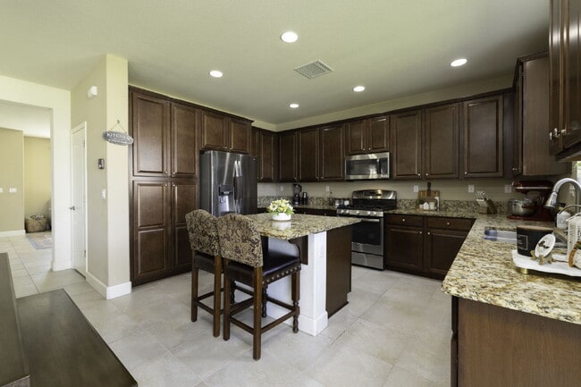 Building Photo - Spacious Home in Damonte Ranch - Large Backyard!