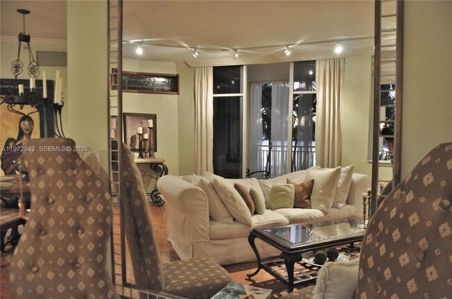 Building Photo - 1 Century Ln