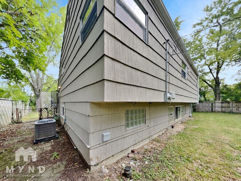 Building Photo - 4799 McAllister Ave