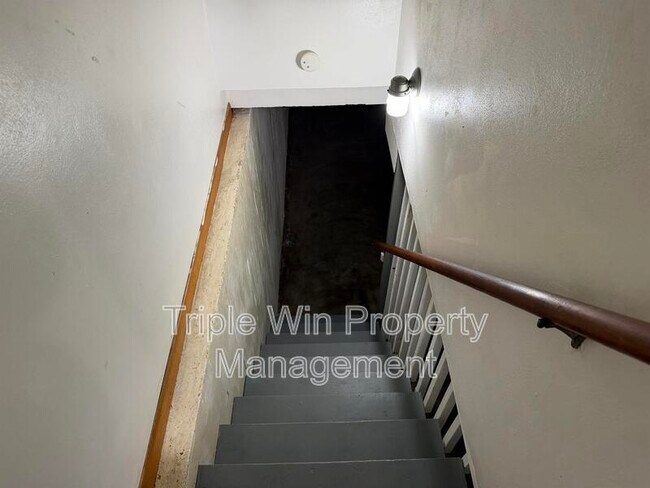 Building Photo - 1664 Talisman Ln