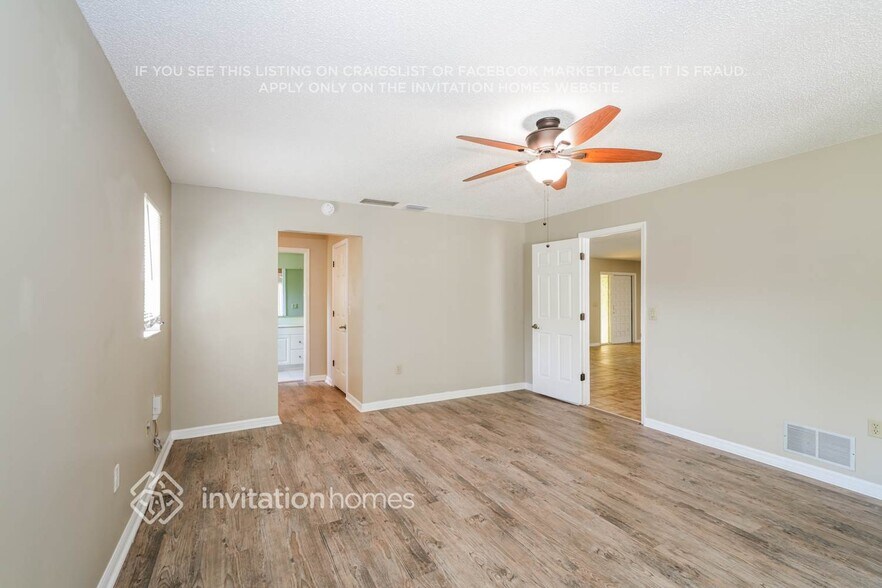 Building Photo - 3731 Aster Dr