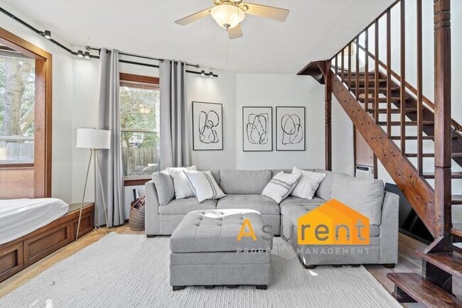 Building Photo - Amazing Fully Renovated Custom Furnished H...