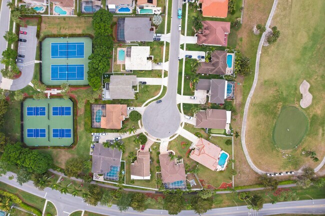 Building Photo - 6180 Royal Birkdale Dr
