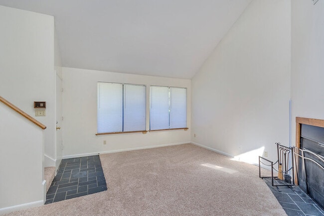 Building Photo - 1543 Birnam Dr