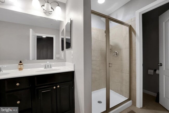 Building Photo - 7524 Briargrove Lane