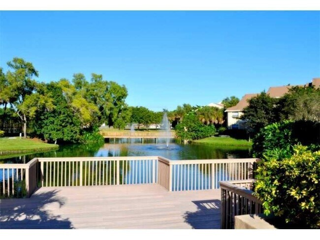 Building Photo - Awesome Condo just close to Sawgrass