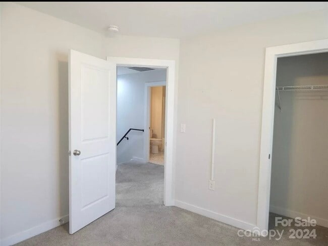 Building Photo - 5637 2nd St