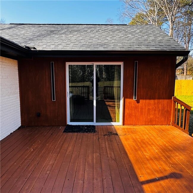 Building Photo - 2054 Fargo Pl SE