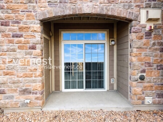 Building Photo - 2-Bed/2-Bath Condo/Pet Friendly/Voucher Accepted/Available Soon!