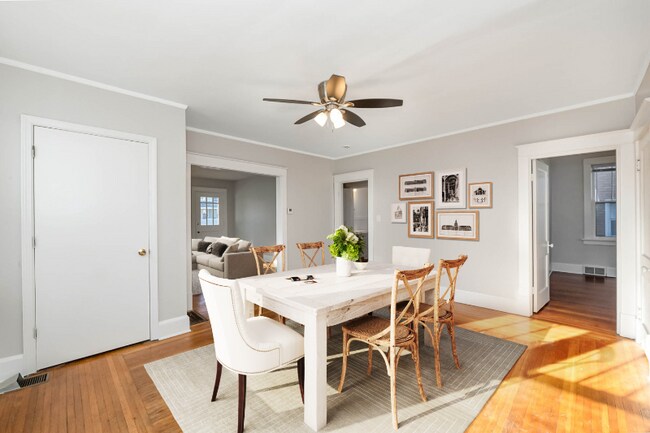 Building Photo - 4400 Greenlee Ave