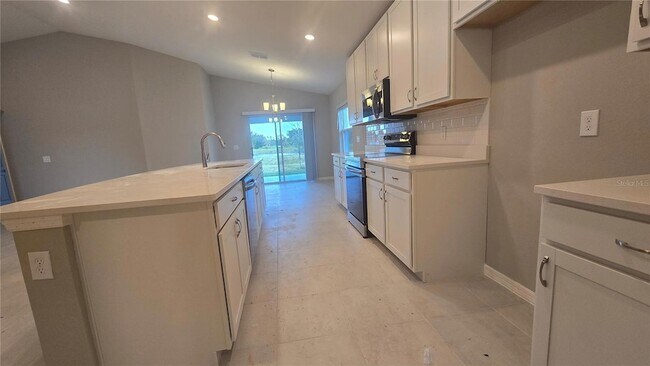 Building Photo - 747 Cypress Creek Run