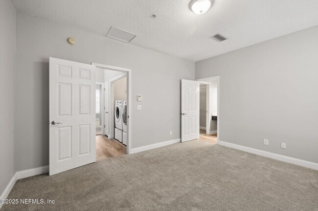 Building Photo - 4528 Capital Dome Dr