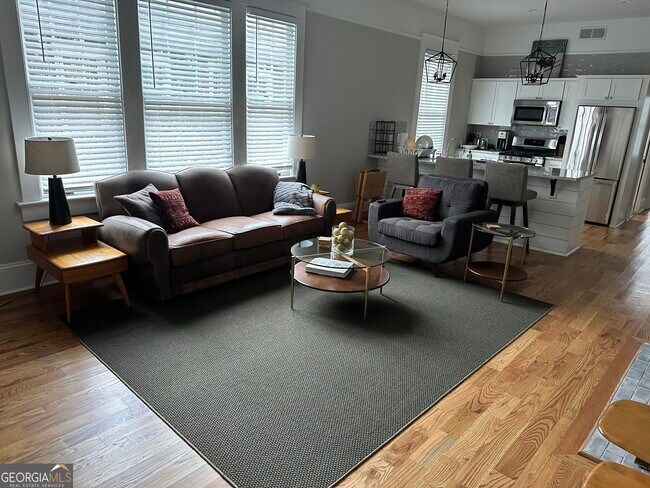 Building Photo - 828 Ponce De Leon Pl NE