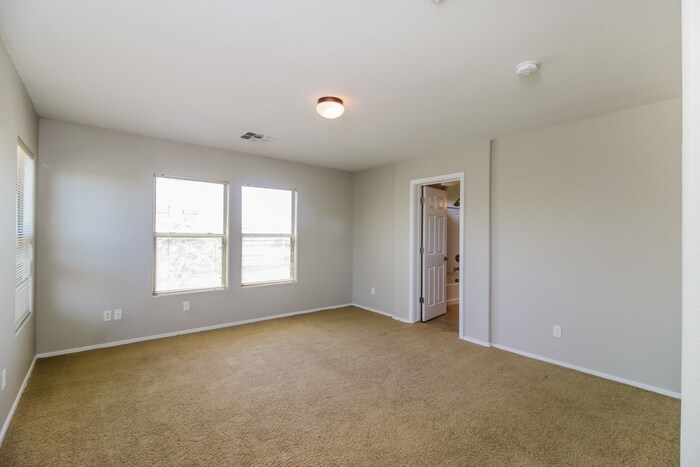 Building Photo - 40275 W Helen Ct