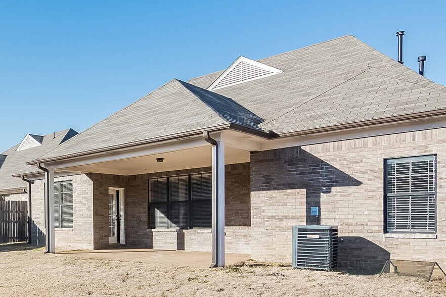 Building Photo - 9301 Chastain Pl