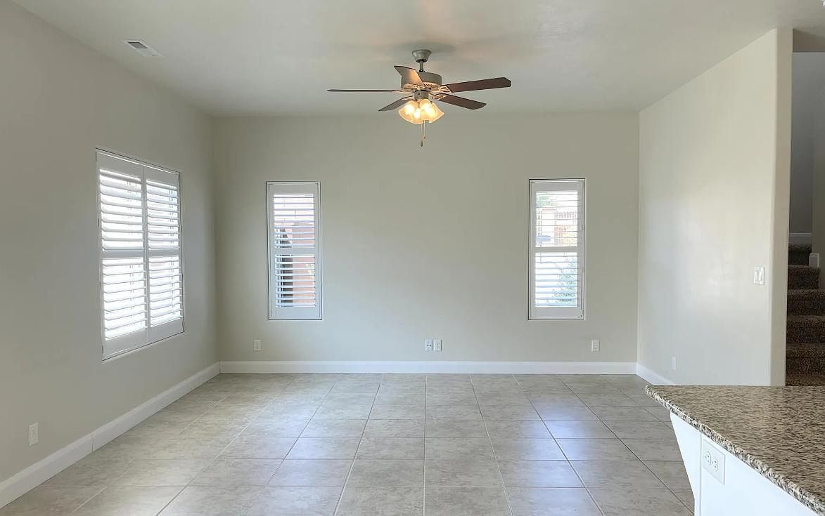 Building Photo - 3971 Bella Vista Dr